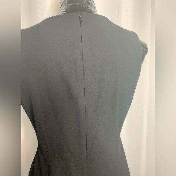 OLD Navy Fitted Stretch Career
Sheath V Neck Dress - Picture 7 of 8